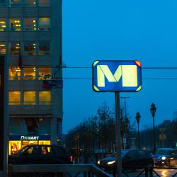 Estación de metro Louise