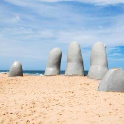 The Fingers beach, Пунта-дель-Эсте