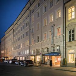 Comedy at the Bayerischer Hof