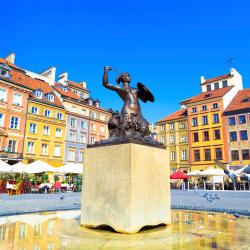 Plaza del Mercado del centro histórico de Varsovia, Varsovia