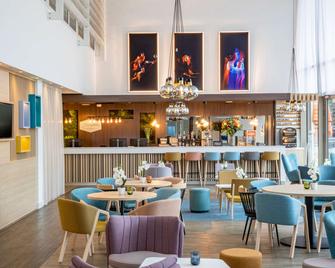 Hampton by Hilton Amsterdam/Arena Boulevard - Amsterdam - Bar