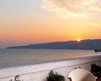 Grand Hotel Santa Lucia - Napoli - Balkong