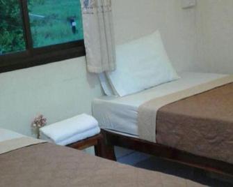 Benjamat Resort - Phang Khon - Camera da letto