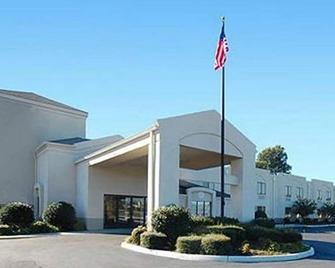 Rodeway Inn - Memphis - Building