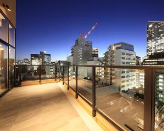 Candeo Hotels Tokyo Shimbashi - Tokyo - Balcony