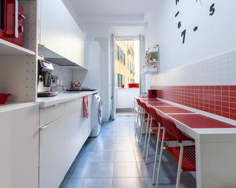 B&B Easy - Rome - Kitchen