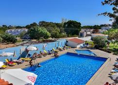 Apartamentos Vale de Carros by Umbral - Albufeira - Alberca