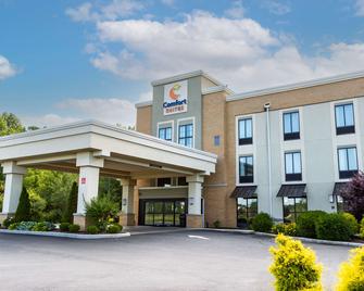 Comfort Suites Youngstown North - Youngstown - Edificio