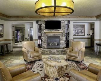 Yellowstone Park Hotel - West Yellowstone - Lobby