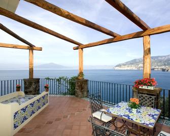 Hotel La Tonnarella - Sorrento - Balcony