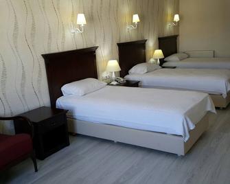 Hotel Sahiner - Niğde - Bedroom