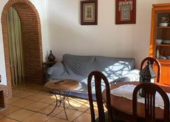 A Casa da avó Custodinha - Olhão - Dining room