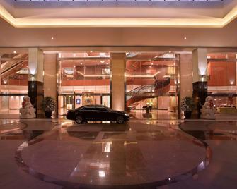 JW Marriott Hotel Medan - Medan - Lobby