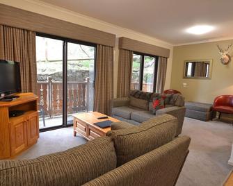 Hotel Pension Grimus - Mount Buller - Living room