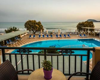 Mediterranean Beach Resort - Laganas - Uima-allas