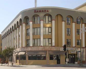 Ramada by Wyndham Los Angeles/Koreatown West - Los Angeles - Bâtiment