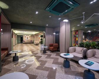 Hotel Kazzhol Almaty - Almaty - Lobby