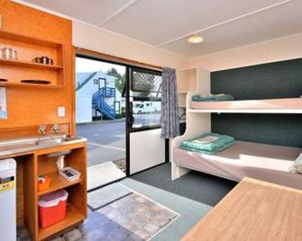 Auckland Northshore Motels & Holiday Park - Northcote - Bedroom