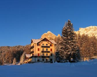 Sport Hotel Pocol - Cortina d'Ampezzo - Rakennus