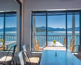 Beach Retreat & Lodge at Tahoe - South Lake Tahoe - Balcony