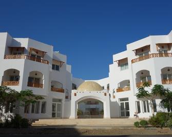 Blue Vision Diving Hotel - Marsa Alam - Building