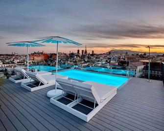 Yurbban Trafalgar Hotel - Barcelona - Pool