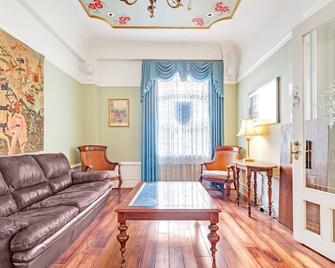 Cornell Hotel de France - San Francisco - Living room