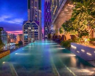 Eastin Grand Hotel Sathorn - Bangkok - Svømmebasseng