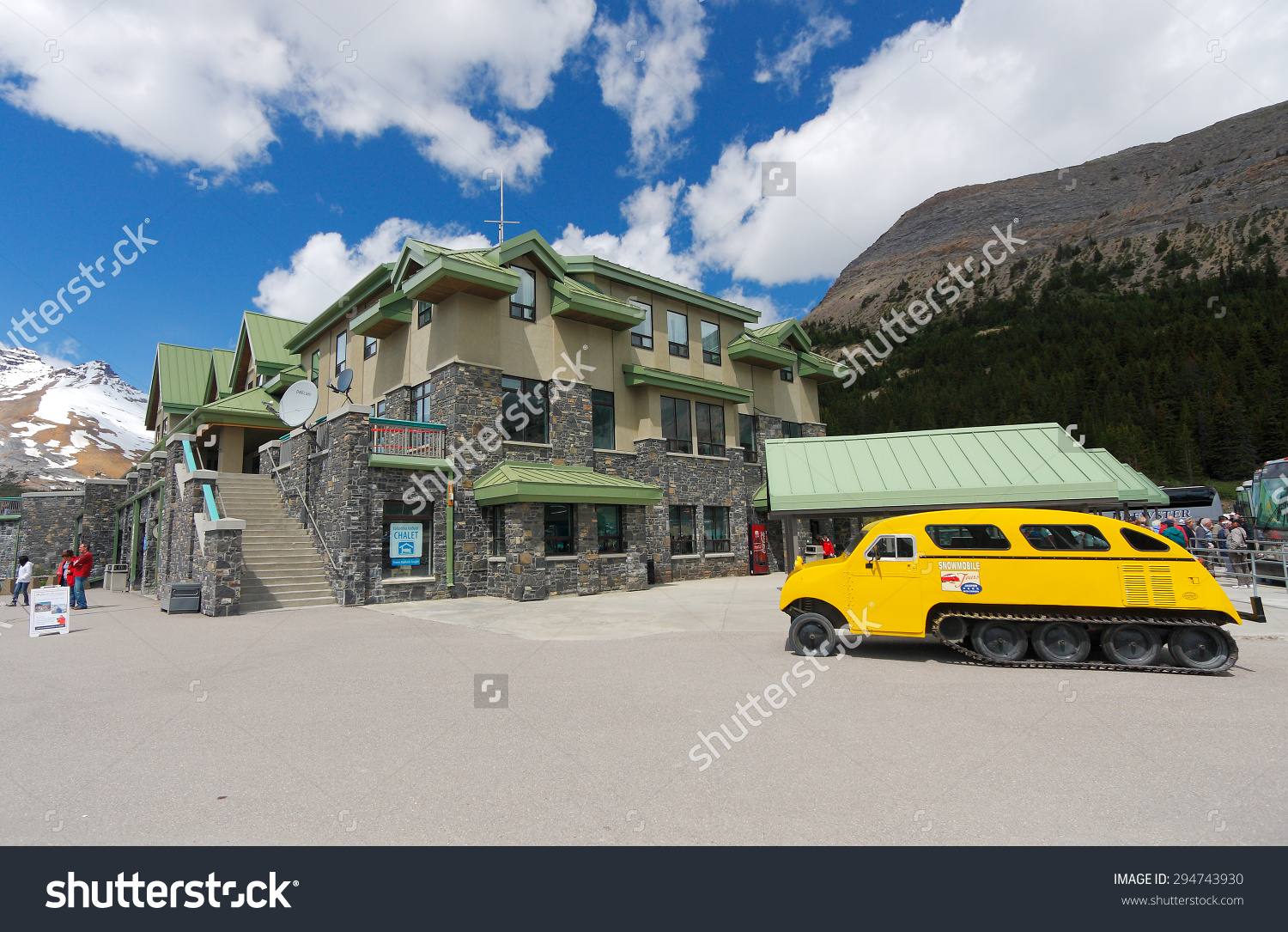 Jasper National Park Canada June 24 Stock Photo 294743930.