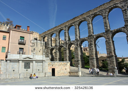 Segovia Castilla Y Leon Roman Aqueduct Stock Photo 354067097.