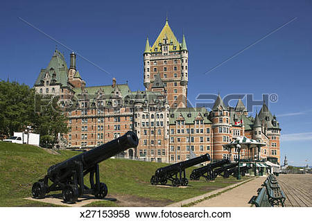 Pictures of Chateau Frontenac with canons in foreground. x27153958.