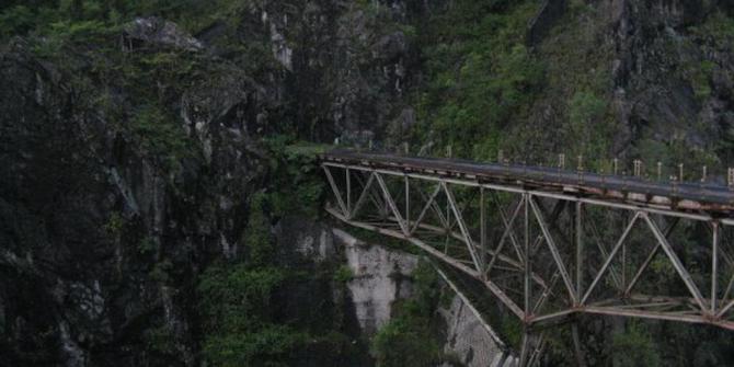 Kengerian di balik indahnya jembatan Piket Nol.