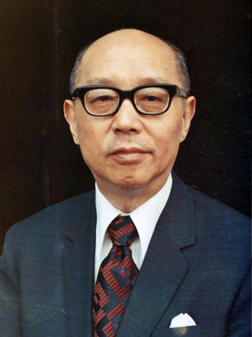 Yen Chia.