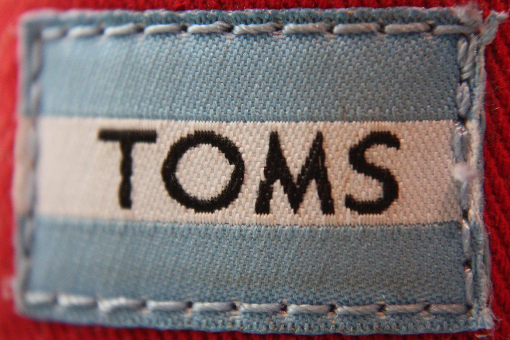 Toms Logo.