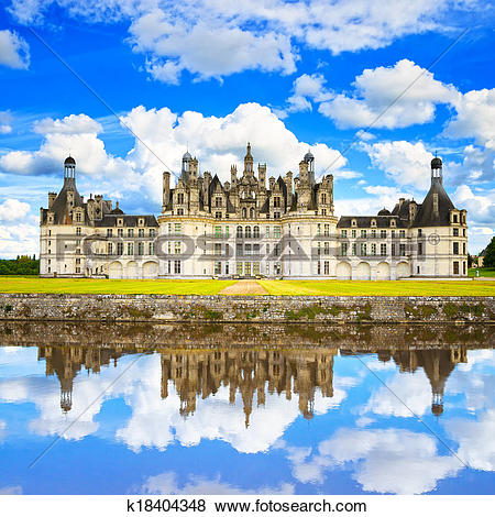 Pictures of Chateau de Chambord, royal medieval french castle and.