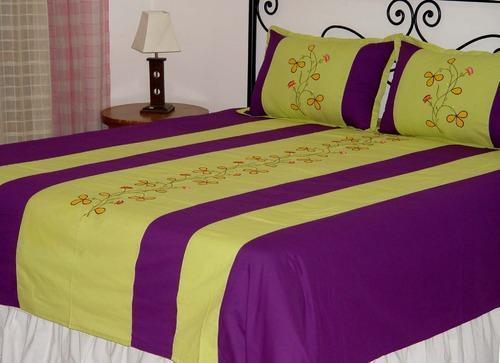 Green Applique Bed Cover