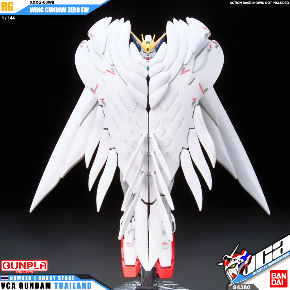 Bandai Real Grade RG XXXG-00W0 WING GUNDAM ZERO EW Wing Gundam Zero Custom