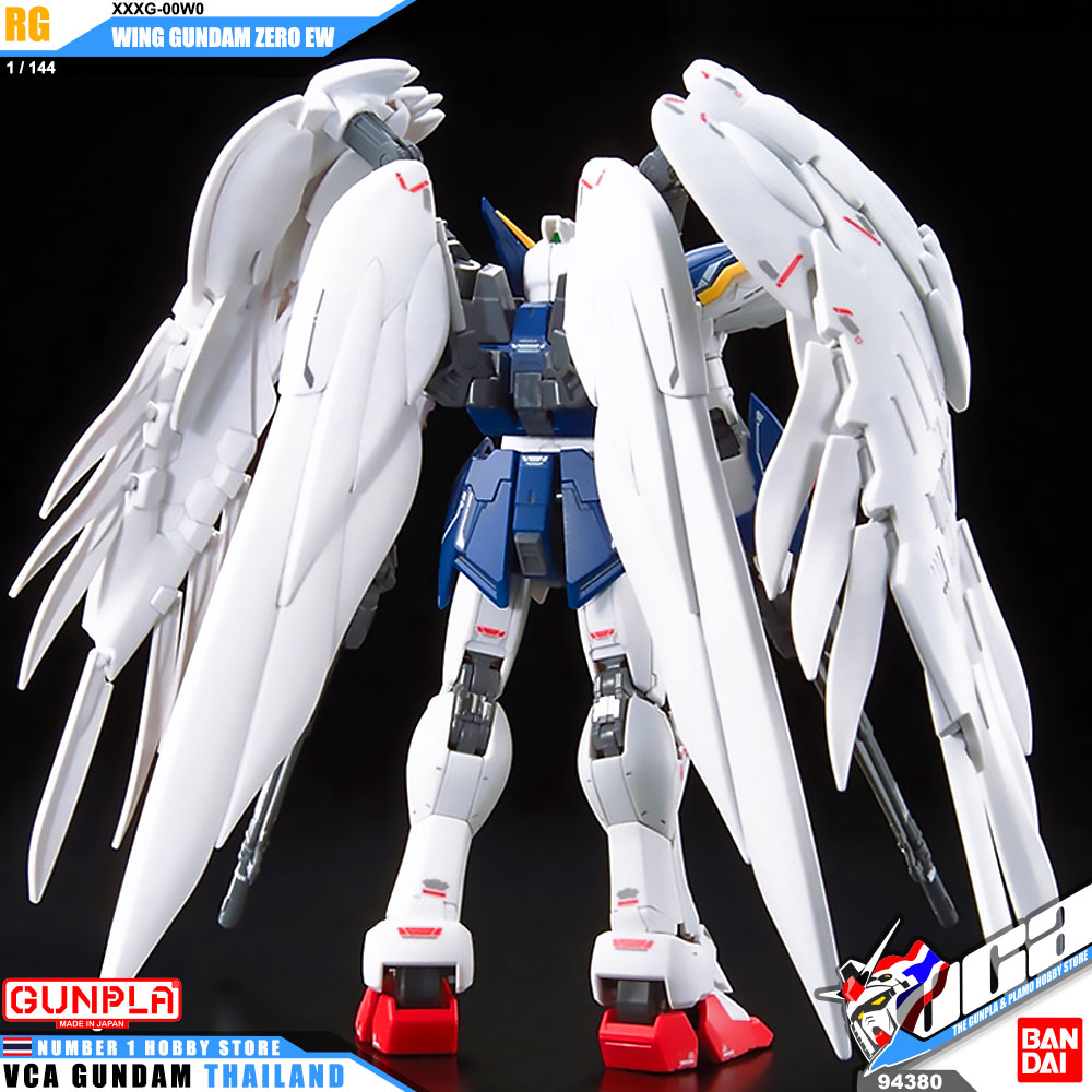 Bandai Real Grade RG XXXG-00W0 WING GUNDAM ZERO EW Wing Gundam Zero Custom