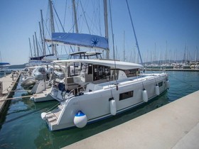 Lagoon 42