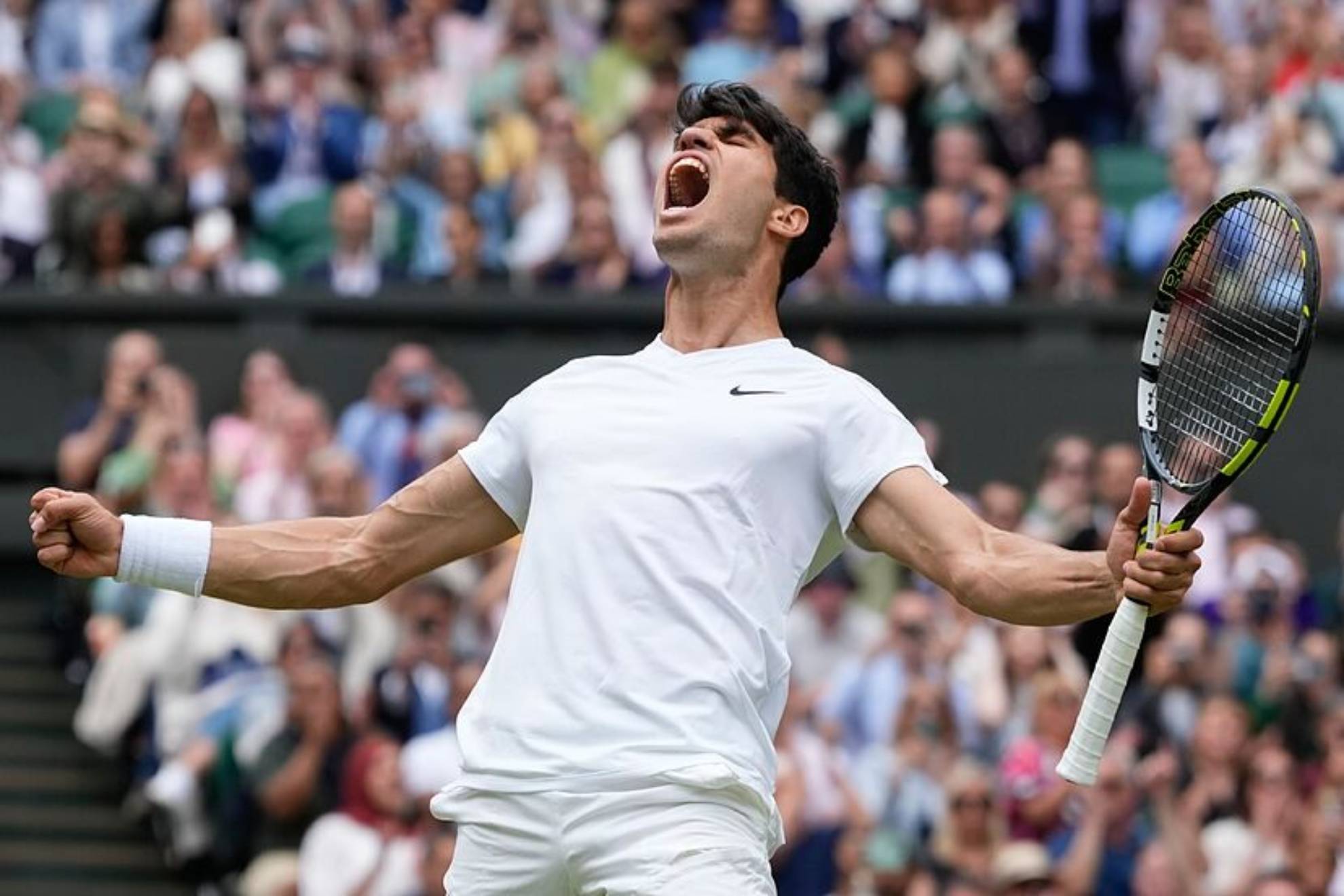 Carlos Alcaraz gana su segundo trofeo de Wimbledon