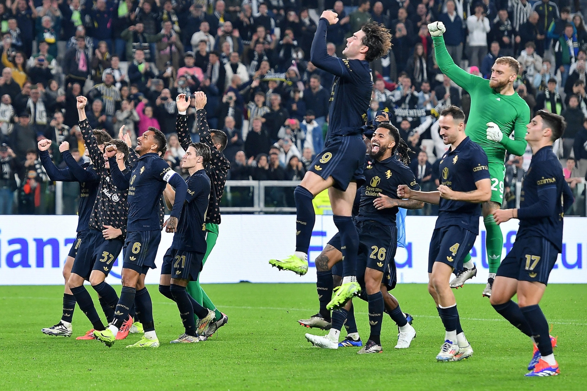 La Juventus celebra la victoria sobre la Lazio.