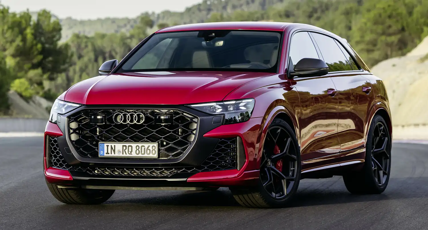 Audi RS Q8 Performance: A Symphony of Power and Precision in Spain