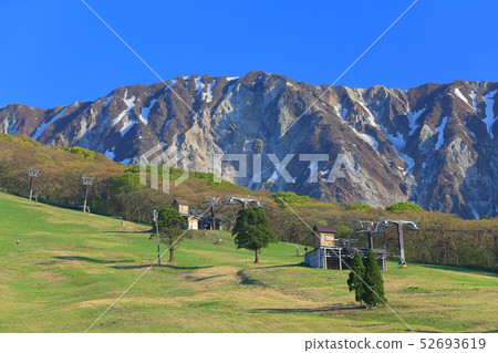 [Tottori] Oyama north wall seen from Oyama ski area 52693619