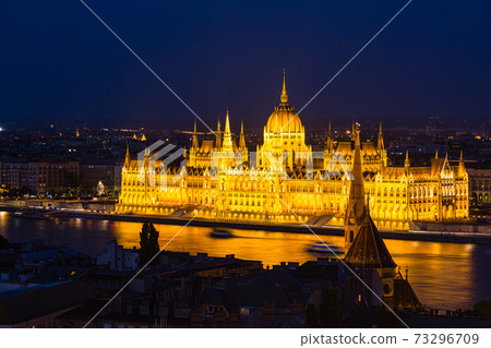 Illuminated Parliament Building in Budapest, Hungary 73296709