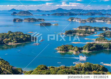 《Nagasaki Prefecture》 Kujuku Islands ・ Islands in Sasebo Bay 89186024