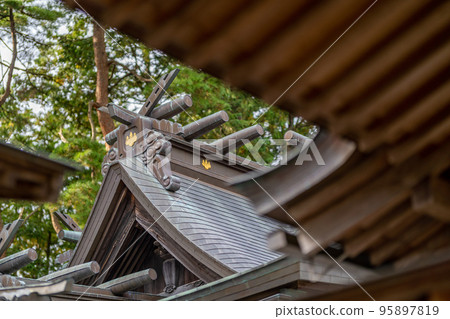 Kogota-no-yama Shrine Main Hall Gable Decoration Chigi Katsuoki 95897819