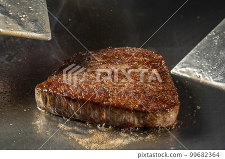 Steak Teppanyaki 99682364