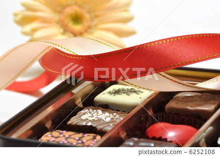 valentine chocolate 6252108