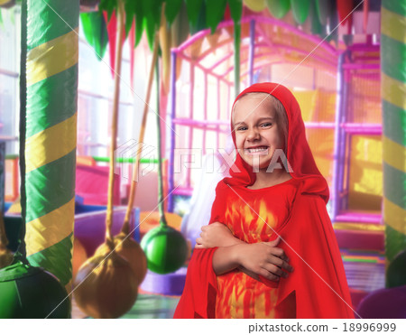 Smiling little girl in costume 18996999