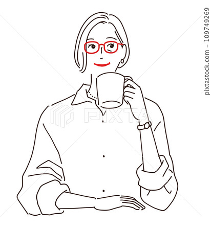 A stylish senior woman is drinking coffee 109749269